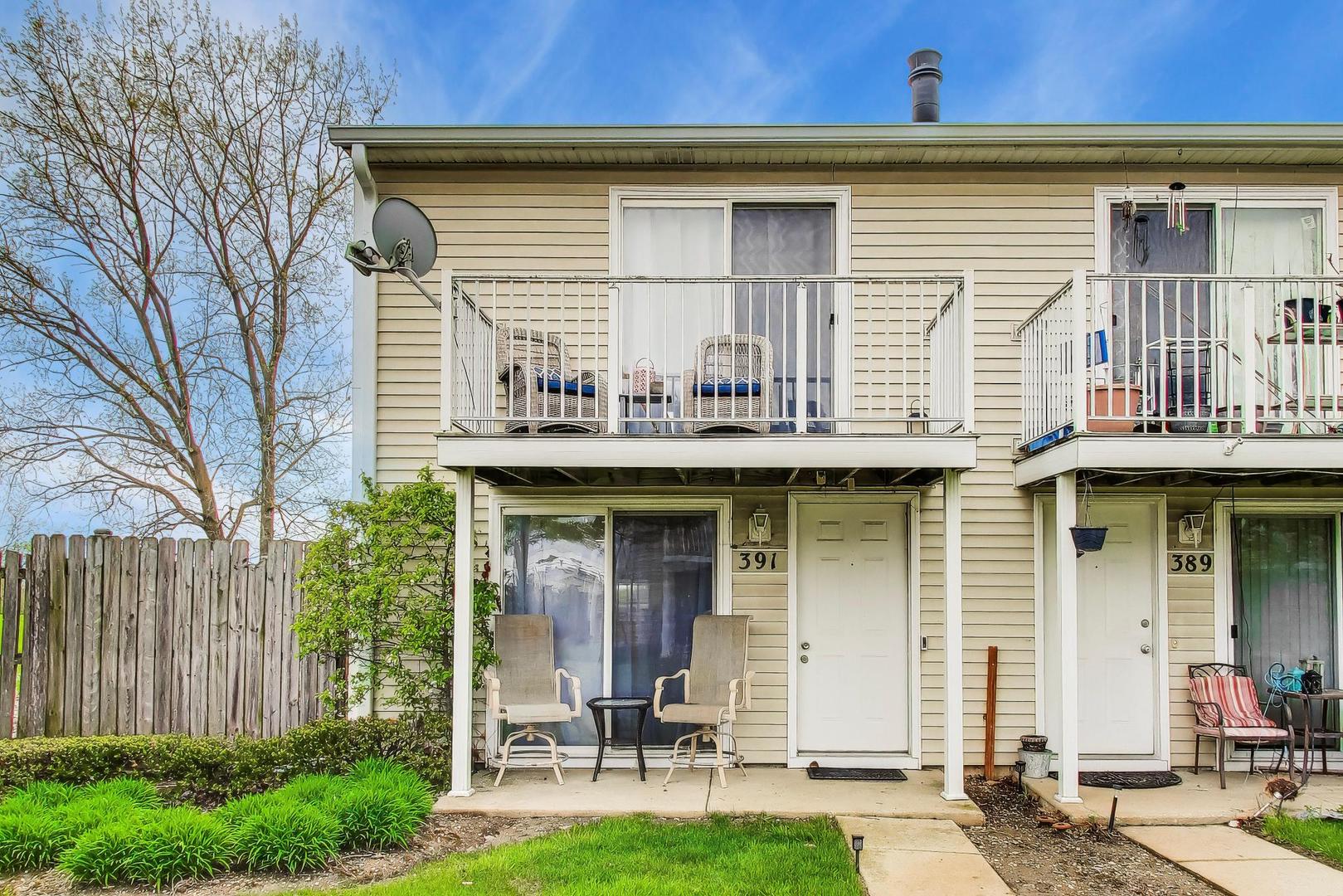 391 Meadow Green Lane, Round Lake Beach, IL 60073