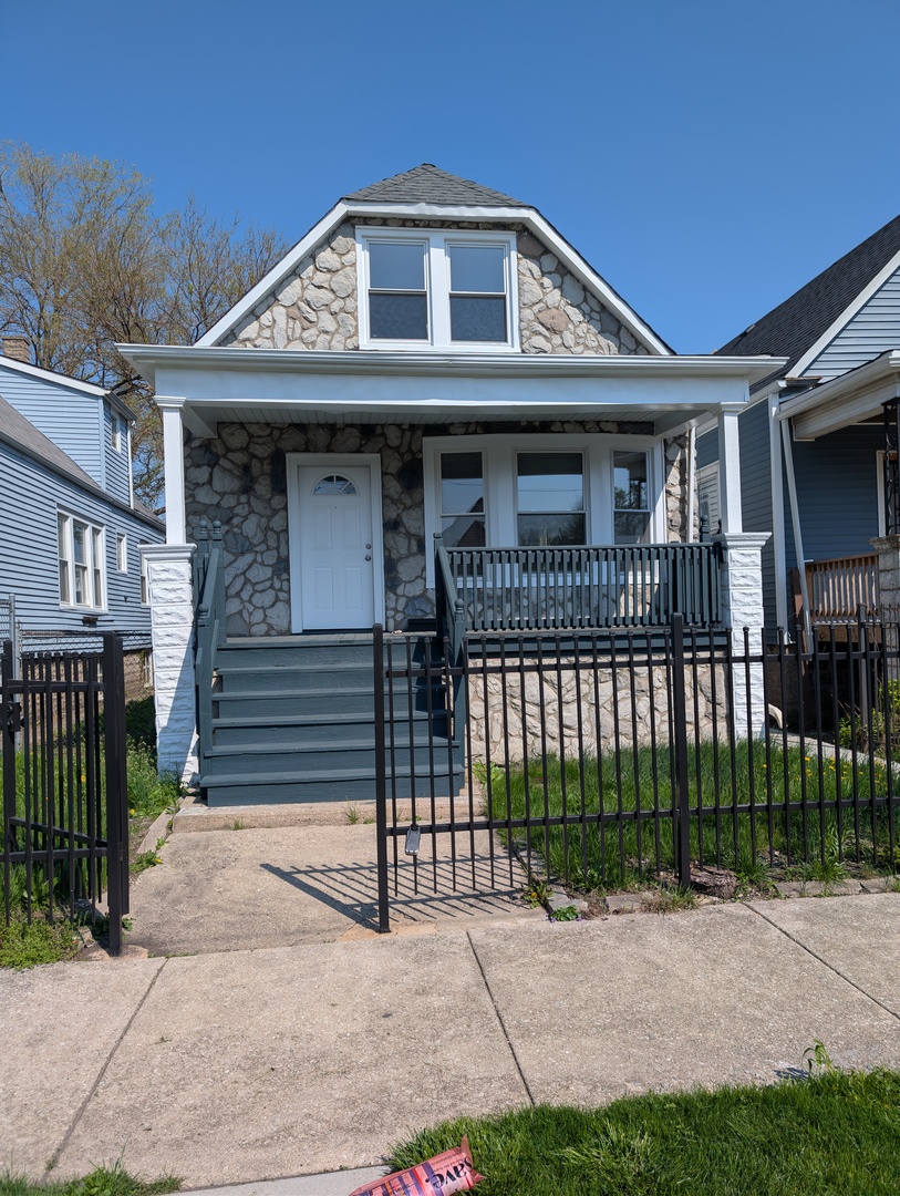 7117 S Wolcott Avenue, Chicago, IL 60636