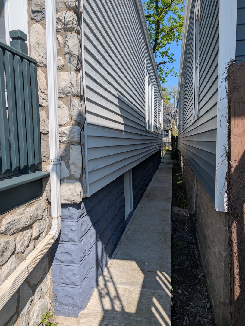 7117 S Wolcott Avenue, Chicago, IL 60636