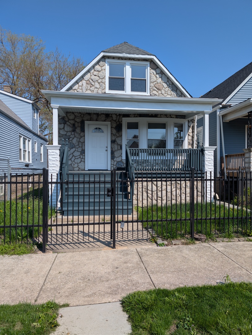 7117 S Wolcott Avenue, Chicago, IL 60636