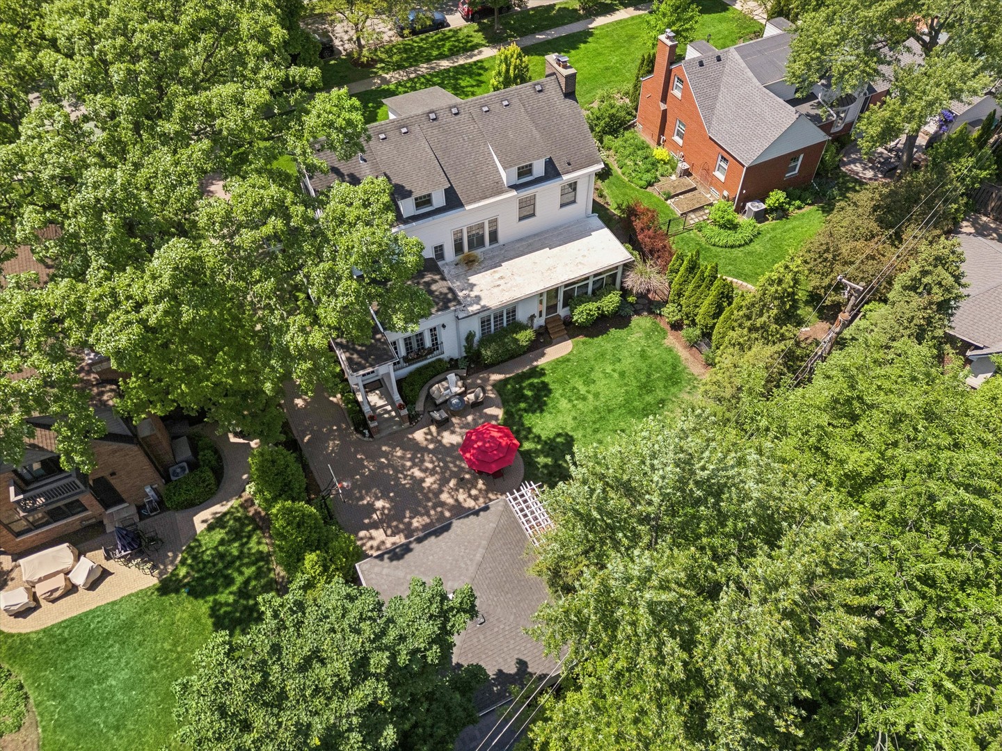 197 Woodside Road, Riverside, IL 60546
