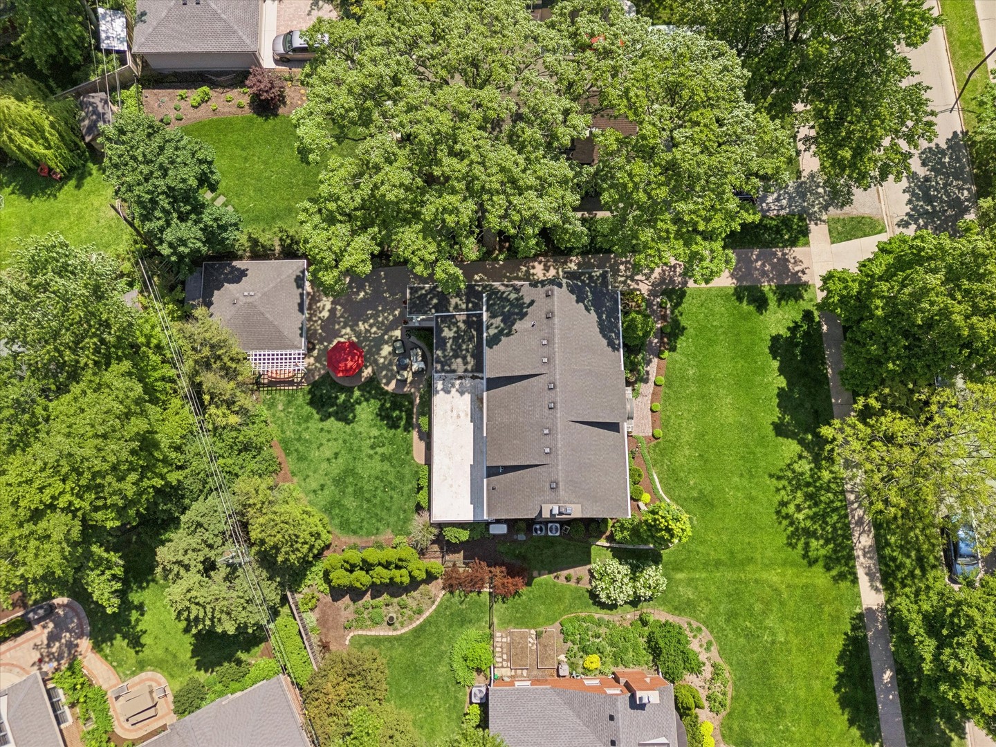 197 Woodside Road, Riverside, IL 60546