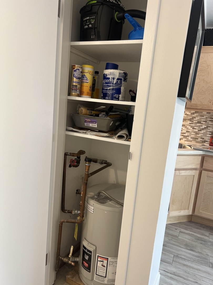 255 S West Avenue #403, Elmhurst, IL 60126