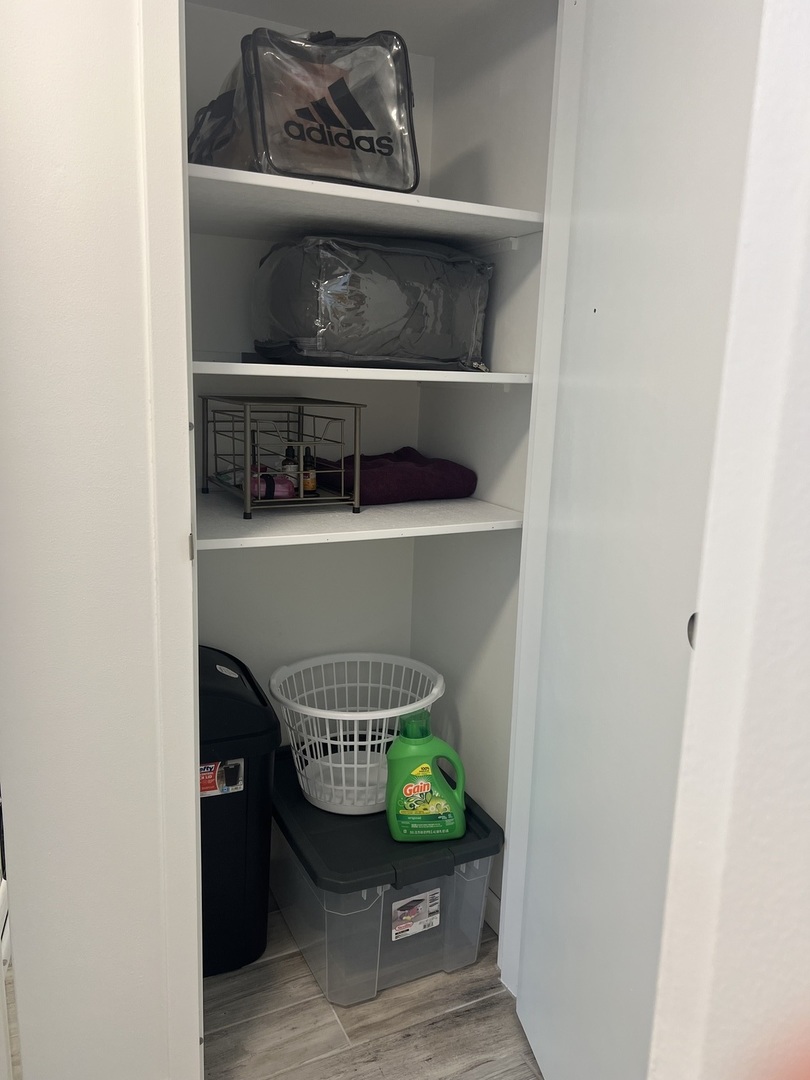 255 S West Avenue #403, Elmhurst, IL 60126