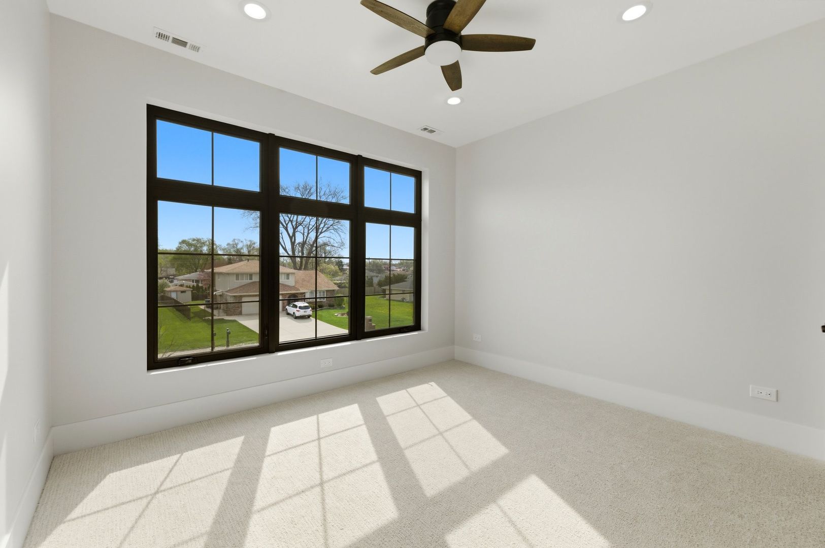 10226 S 81st Avenue, Palos Hills, IL 60465