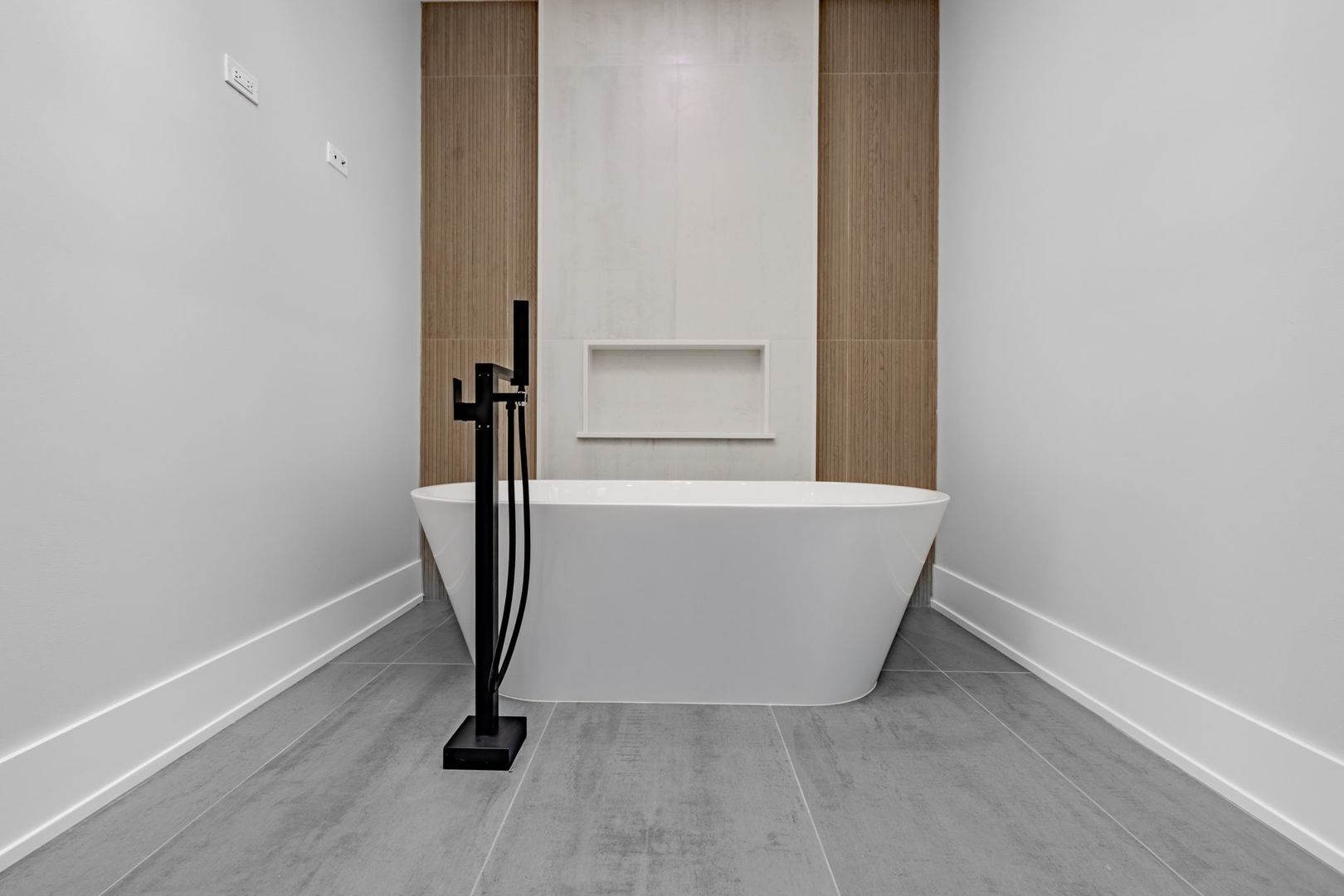 10226 S 81st Avenue, Palos Hills, IL 60465