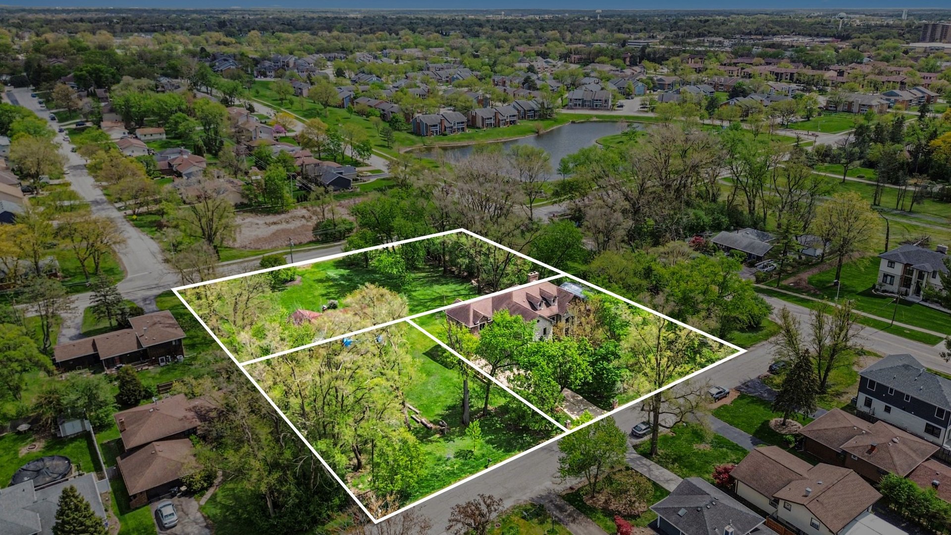 5875 Alabama Avenue, Willowbrook, IL 60527