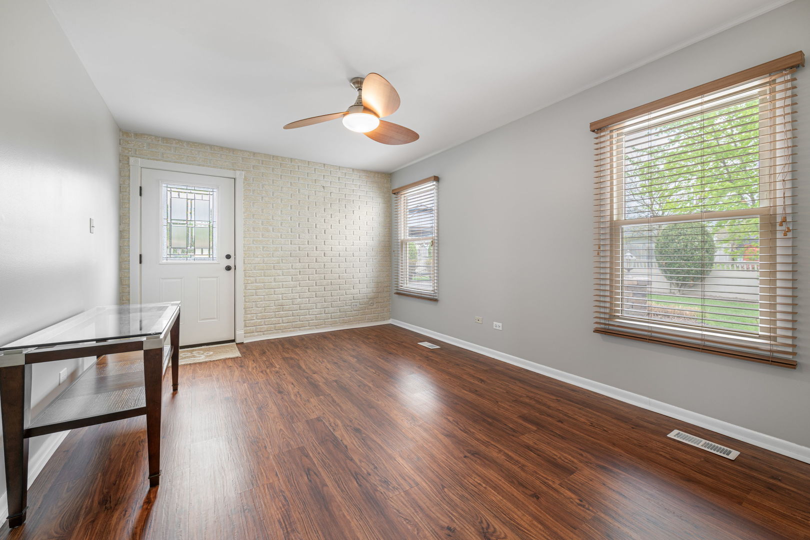 7612 W Woodlawn Drive, Frankfort, IL 60423