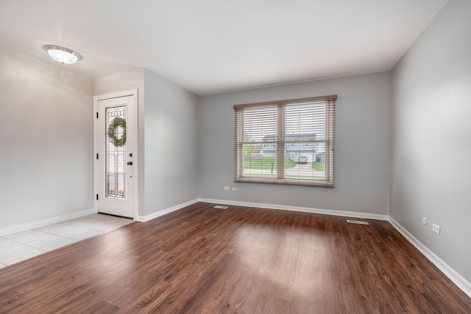 7612 W Woodlawn Drive, Frankfort, IL 60423