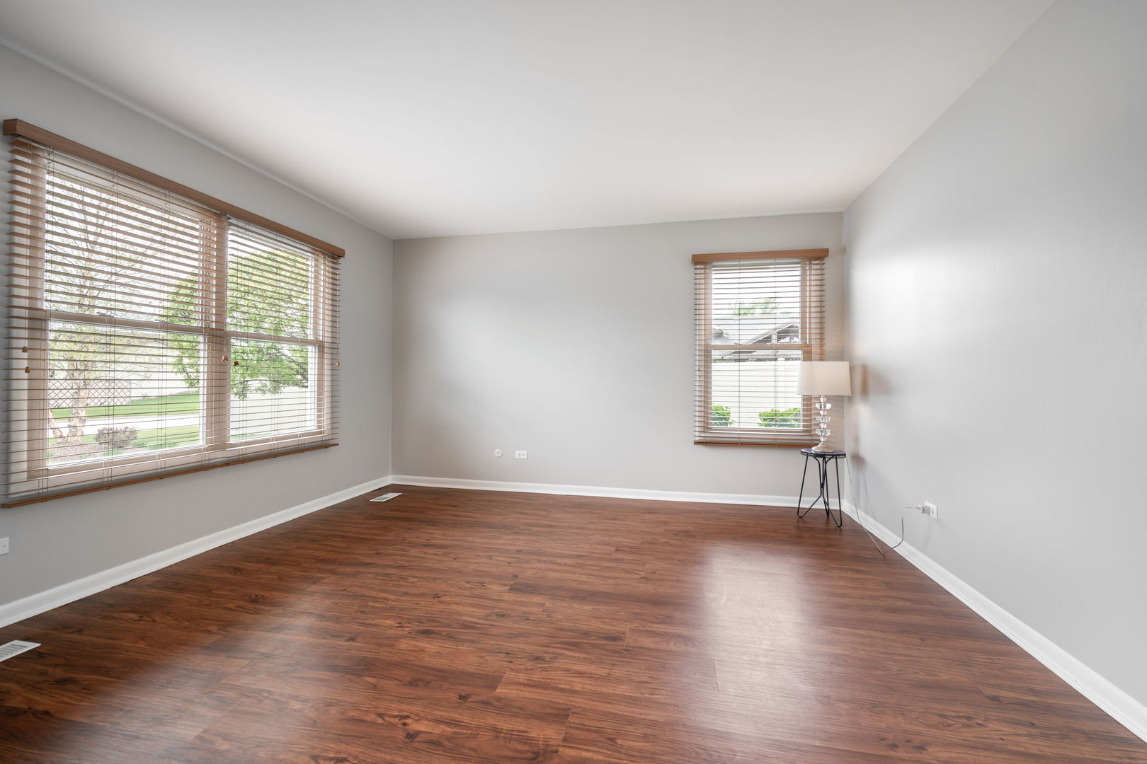 7612 W Woodlawn Drive, Frankfort, IL 60423