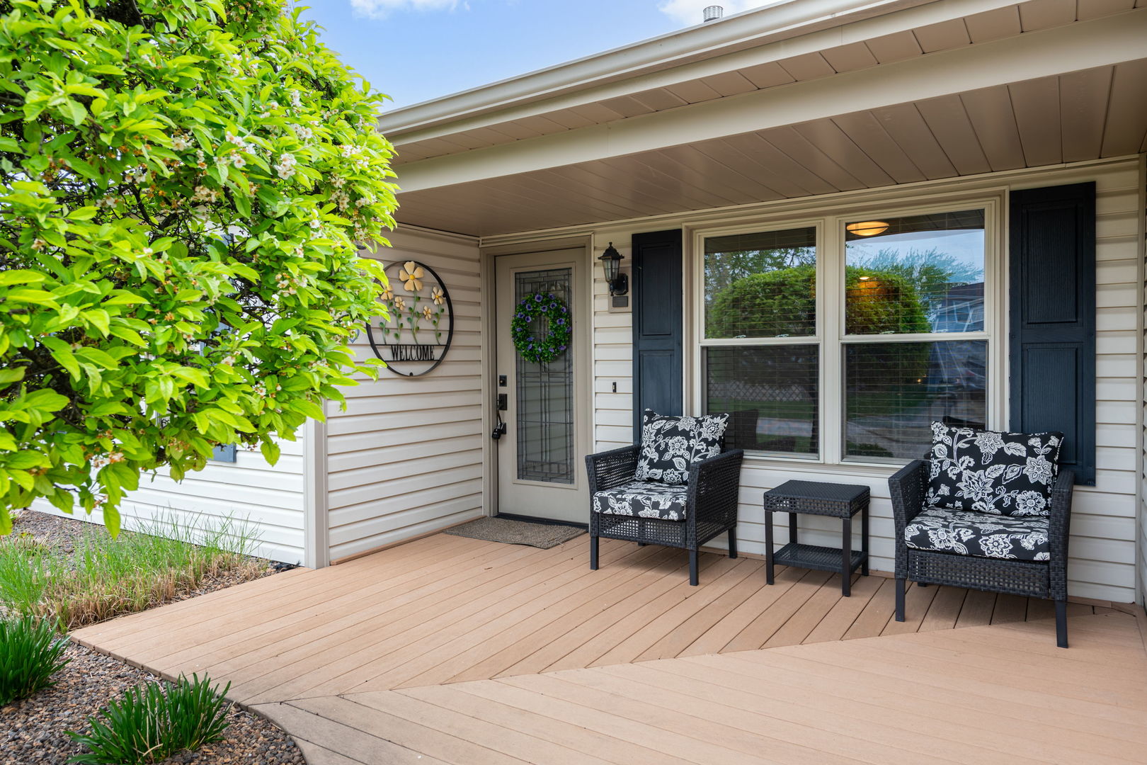 7612 W Woodlawn Drive, Frankfort, IL 60423