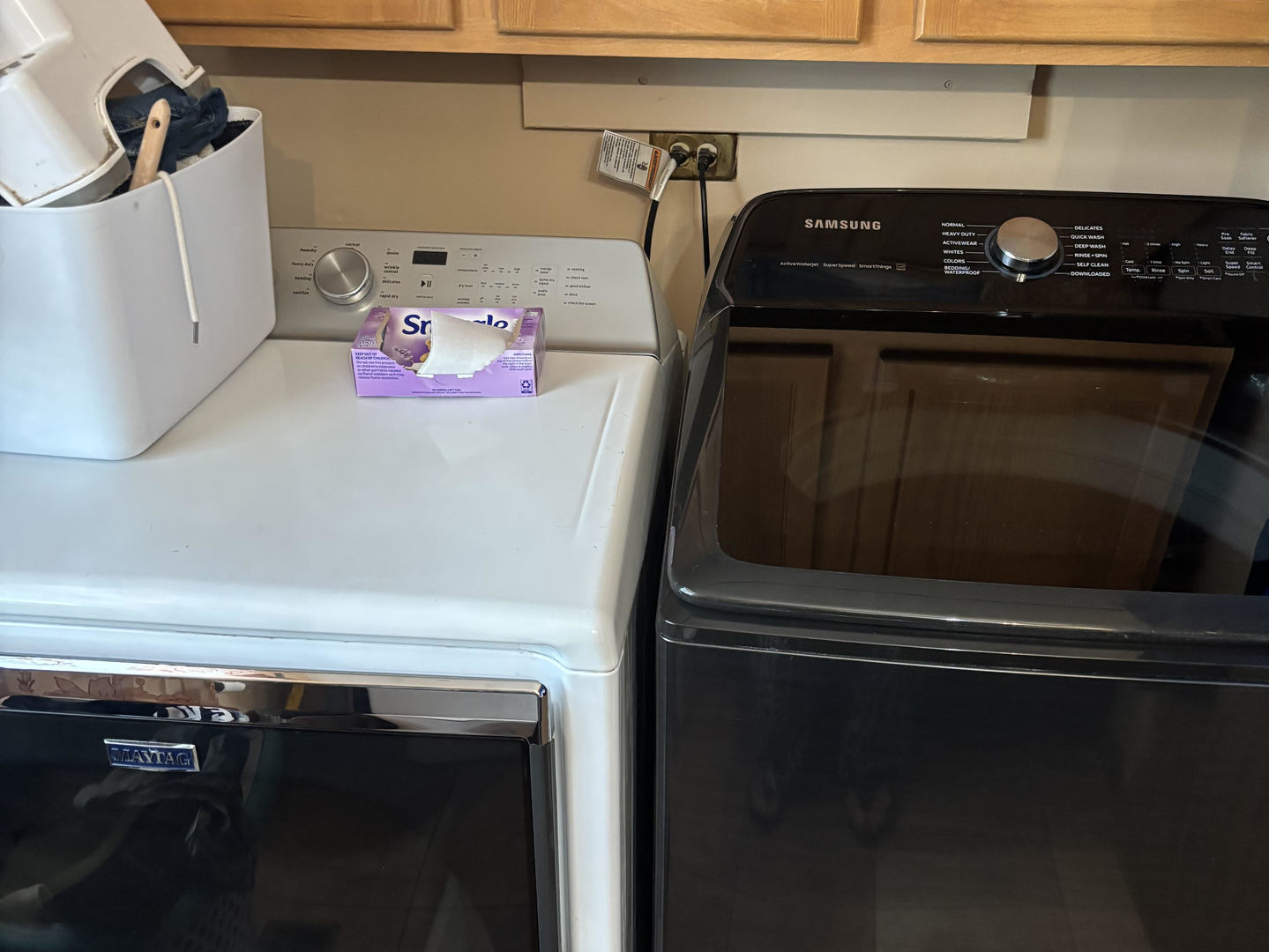 906 Knightsbridge Drive, Island Lake, IL 60042