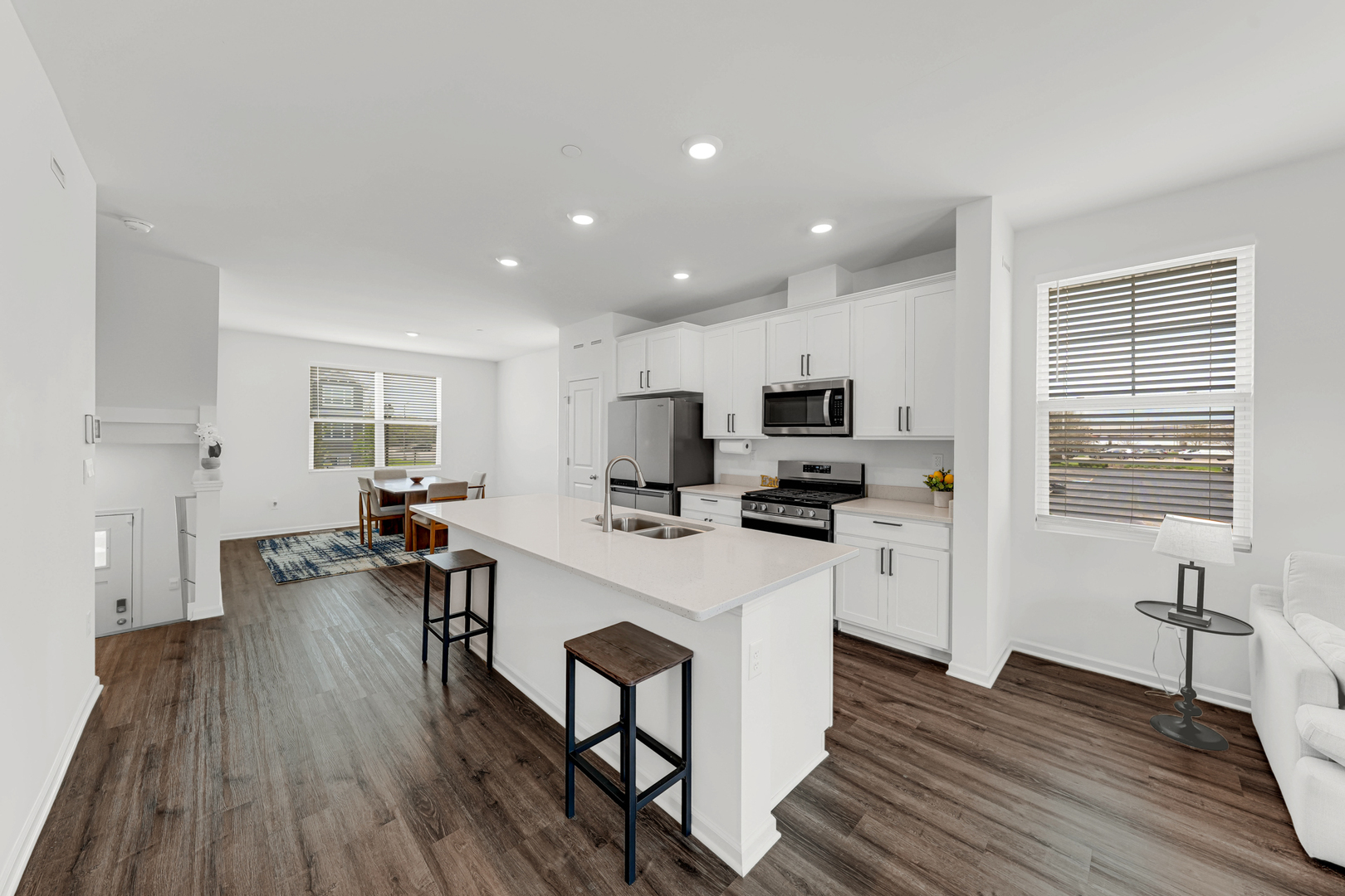 2101 Yellowstone Boulevard, Mundelein, IL 60060