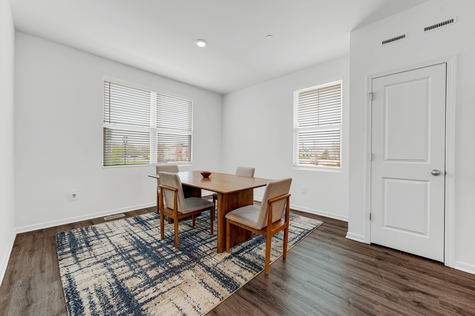 2101 Yellowstone Boulevard, Mundelein, IL 60060