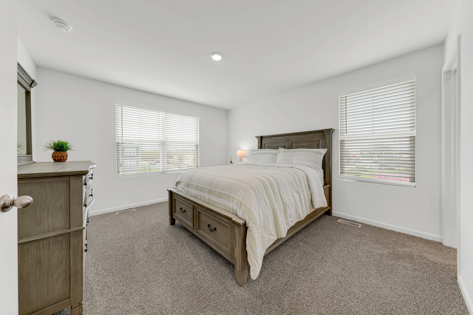 2101 Yellowstone Boulevard, Mundelein, IL 60060