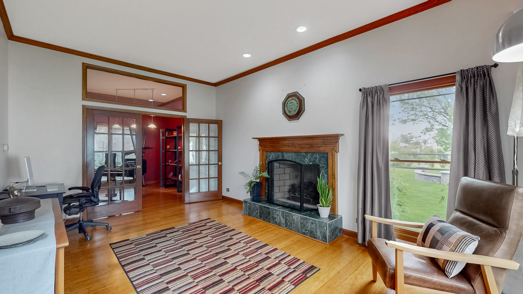526 Spruce Lane, Lisle, IL 60532