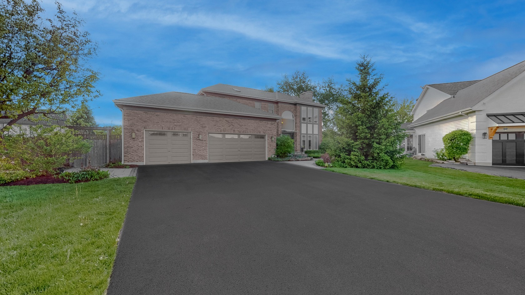 526 Spruce Lane, Lisle, IL 60532
