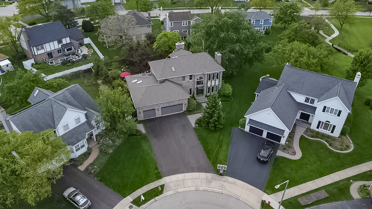 526 Spruce Lane, Lisle, IL 60532