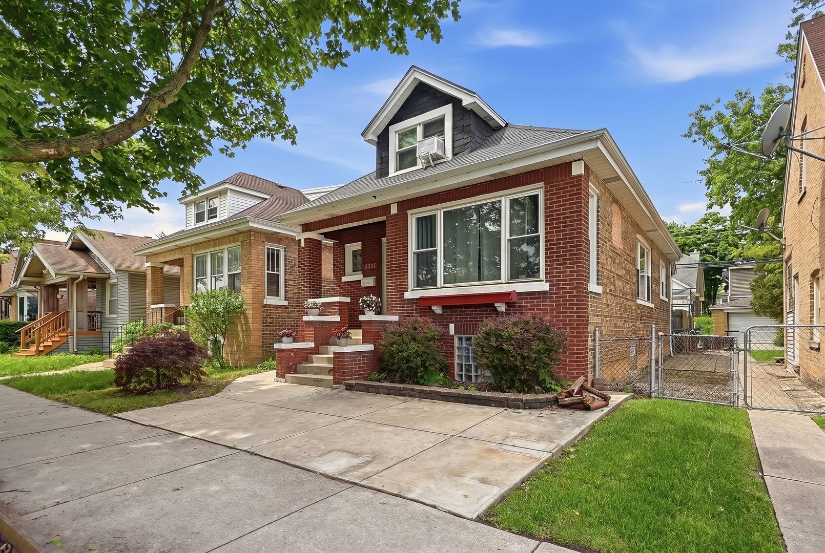 5336 N Laramie Avenue, Chicago, IL 60630