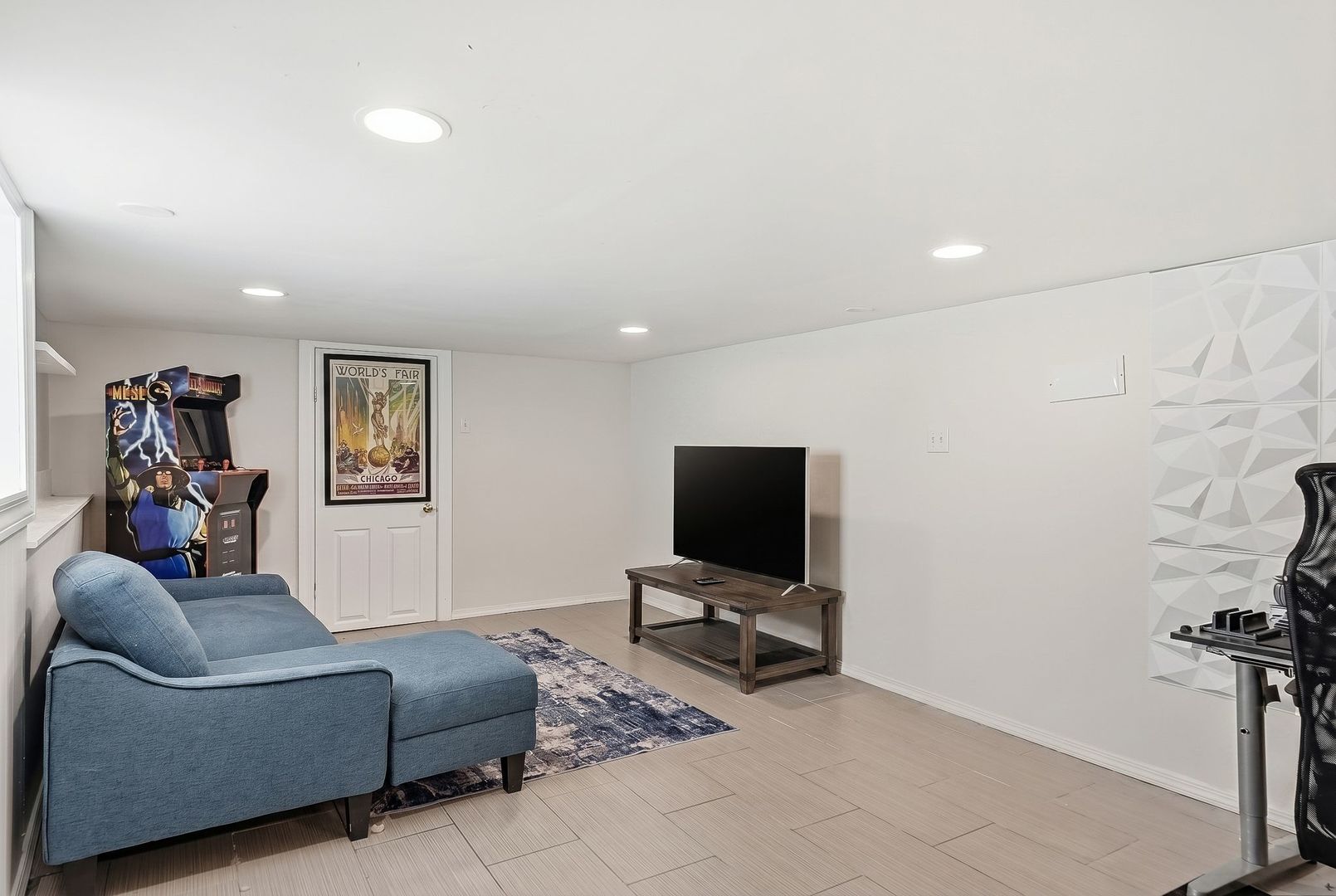 5336 N Laramie Avenue, Chicago, IL 60630