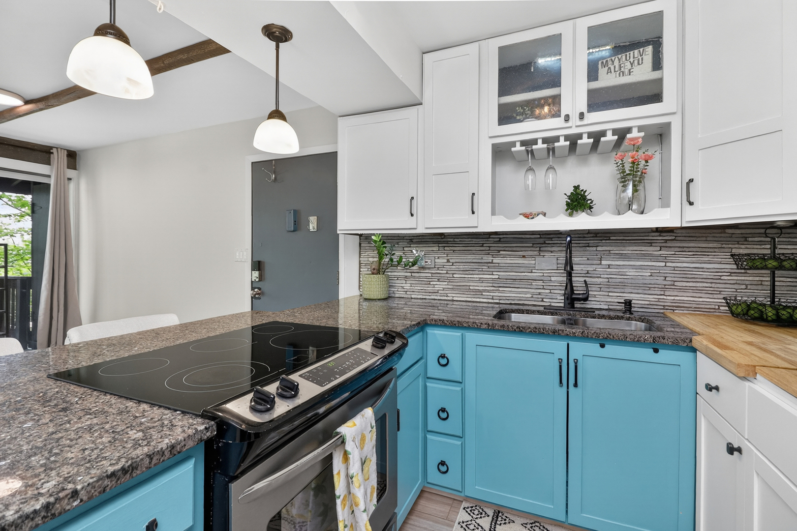5542 E Lake Drive #74E, Lisle, IL 60532
