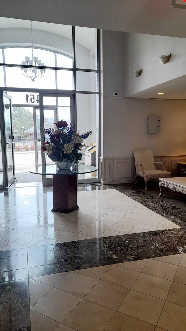 451 TOWN PLACE Circle #307, Buffalo Grove, IL 60089