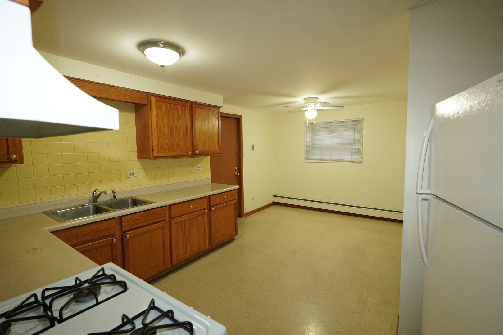 347 Dalewood Avenue #5, Wood Dale, IL 60191