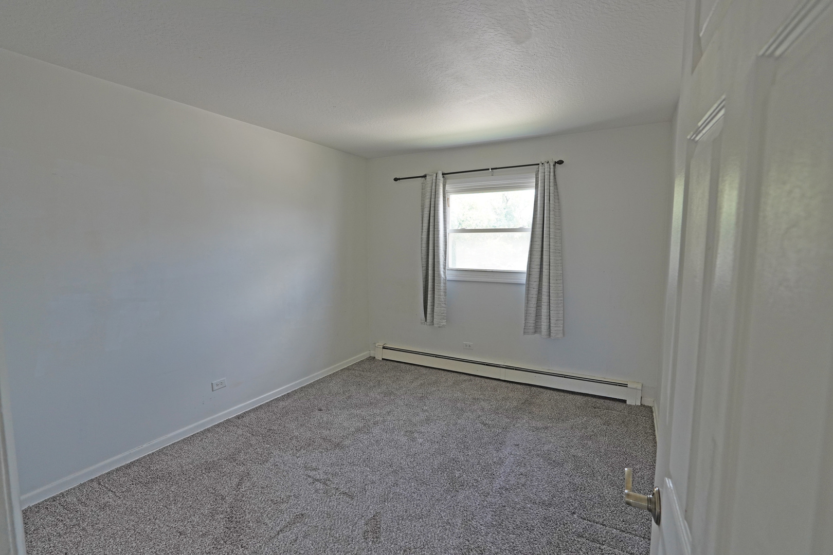 347 Dalewood Avenue #5, Wood Dale, IL 60191