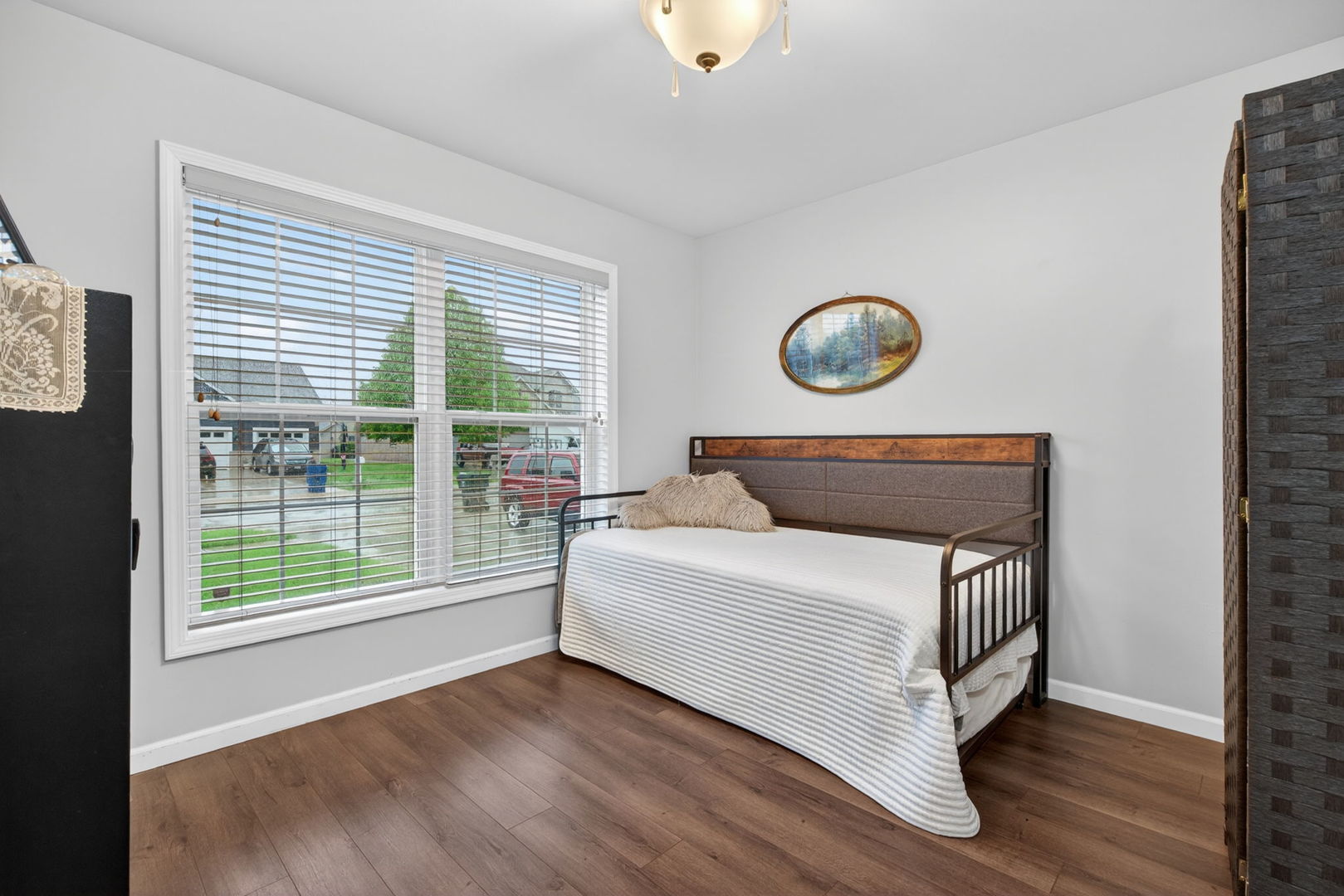 300 Arrowhead Drive, Minooka, IL 60447