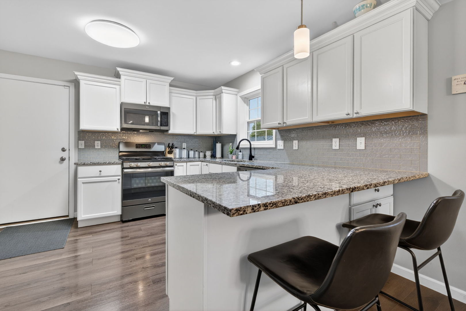 300 Arrowhead Drive, Minooka, IL 60447