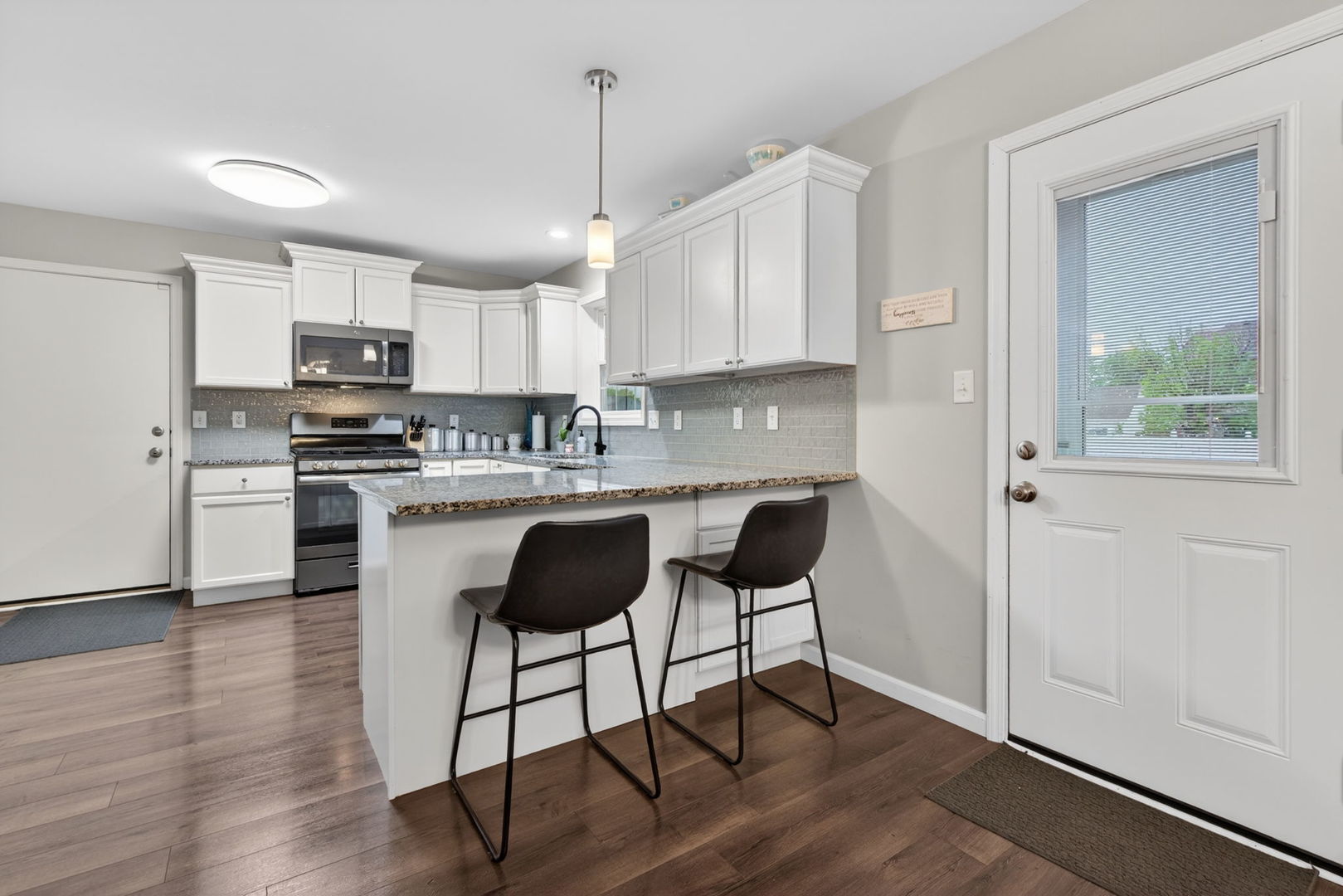 300 Arrowhead Drive, Minooka, IL 60447