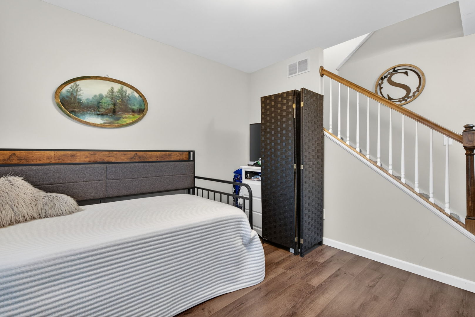 300 Arrowhead Drive, Minooka, IL 60447