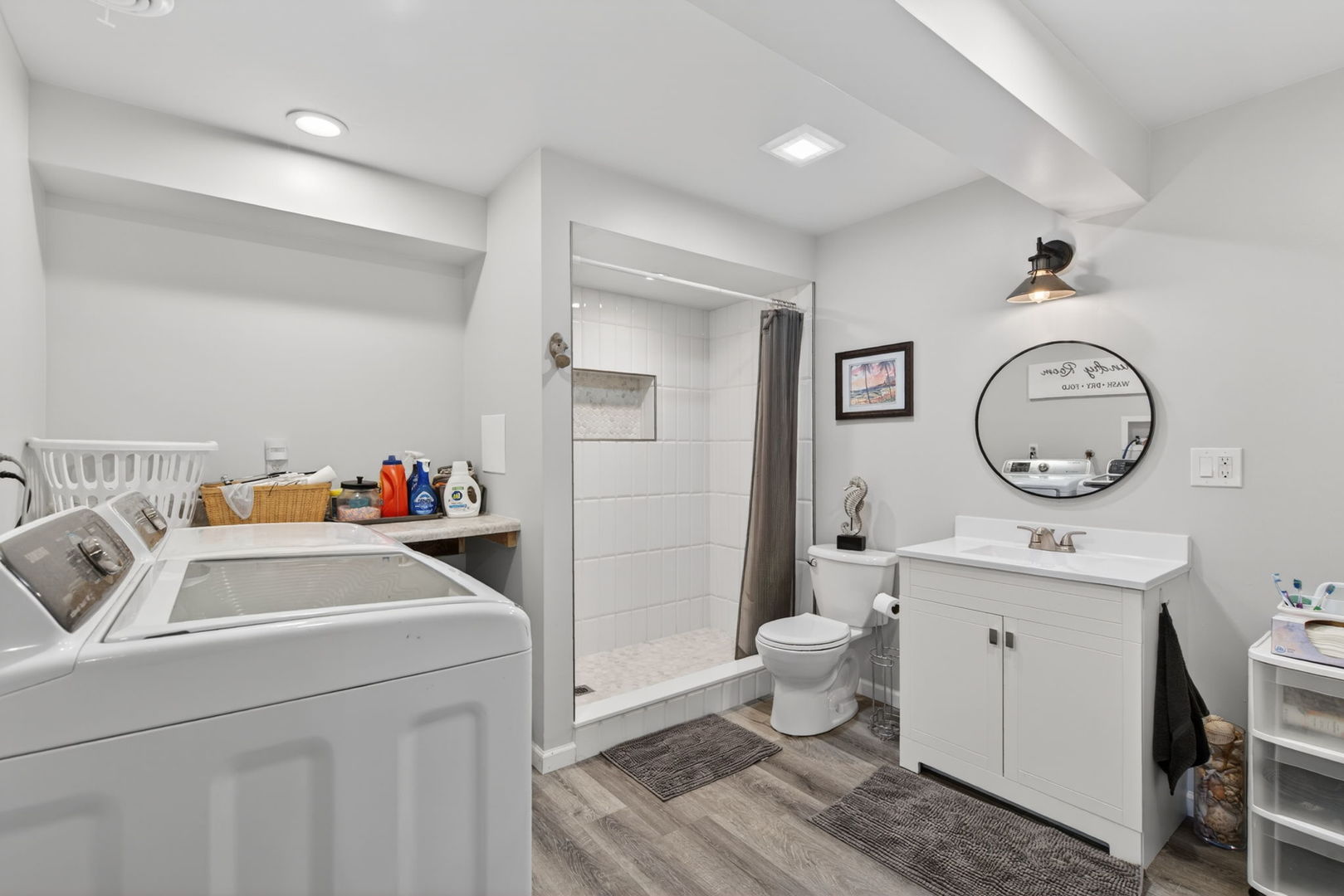 300 Arrowhead Drive, Minooka, IL 60447