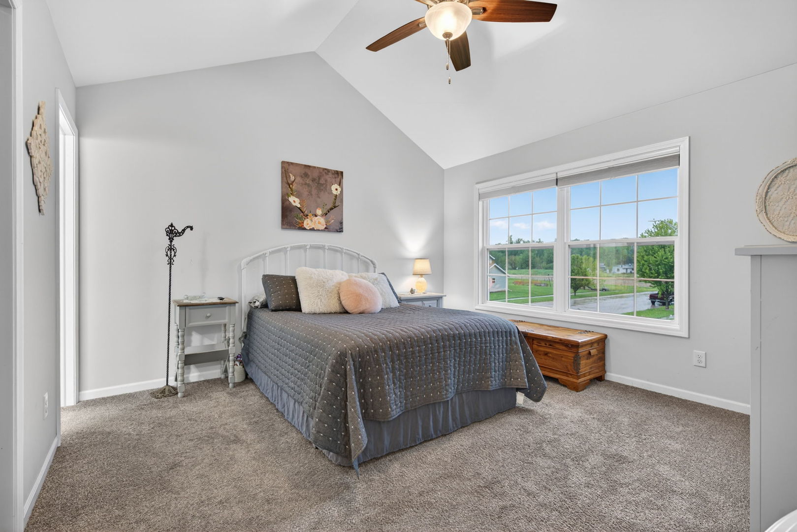 300 Arrowhead Drive, Minooka, IL 60447