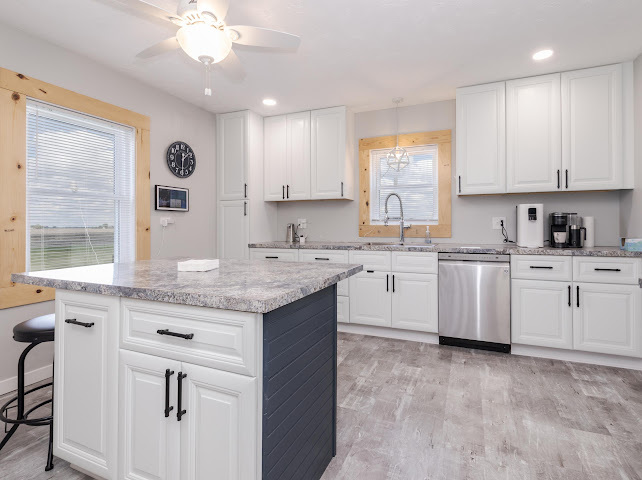 2950 County Road 1100, El Paso, IL 61738