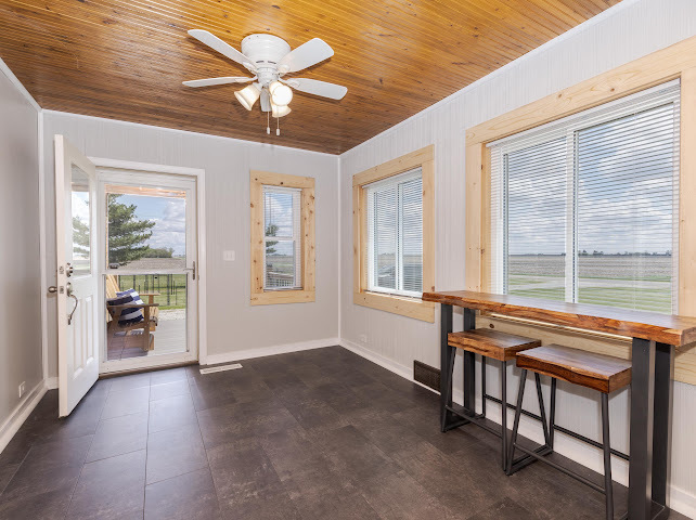 2950 County Road 1100, El Paso, IL 61738