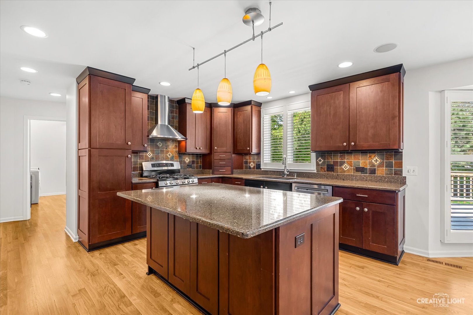 495 Prairie Knoll Drive, Naperville, IL 60565