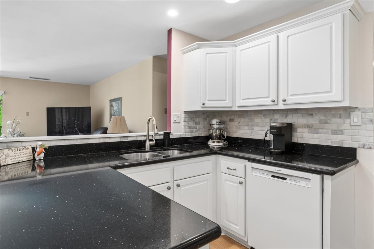 6565 Main Street #201, Downers Grove, IL 60516