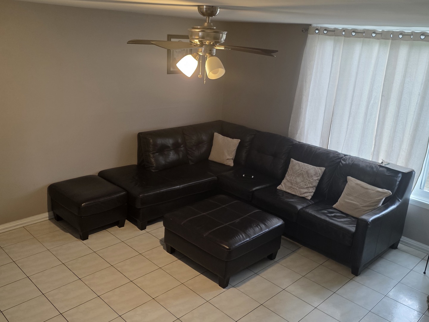 2129 Ash Street #G, Des Plaines, IL 60018