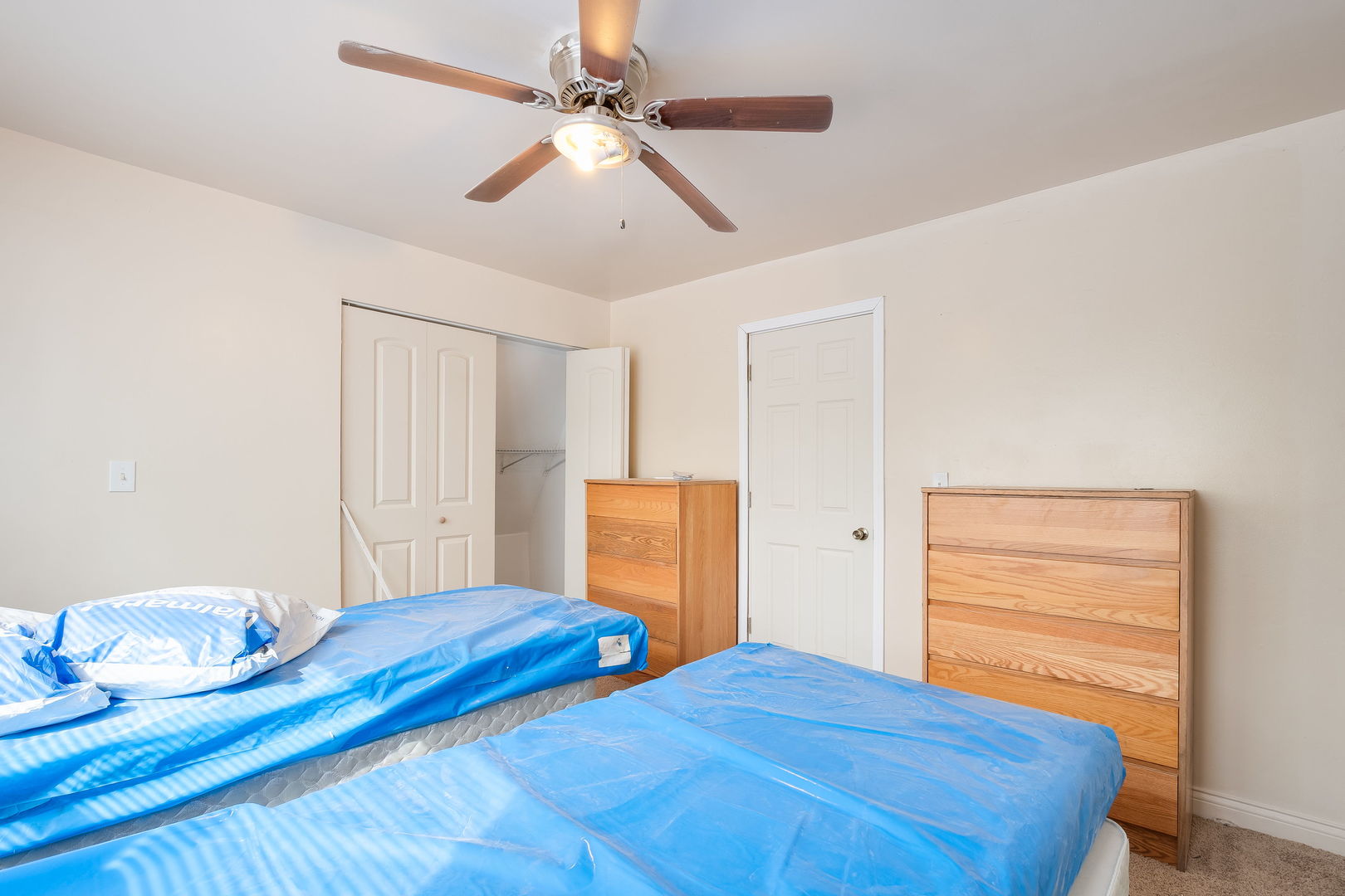 6012 S Honore Street, Chicago, IL 60636