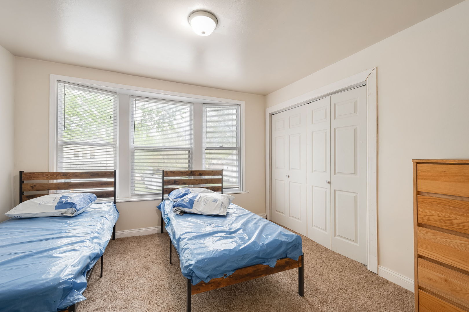 6012 S Honore Street, Chicago, IL 60636