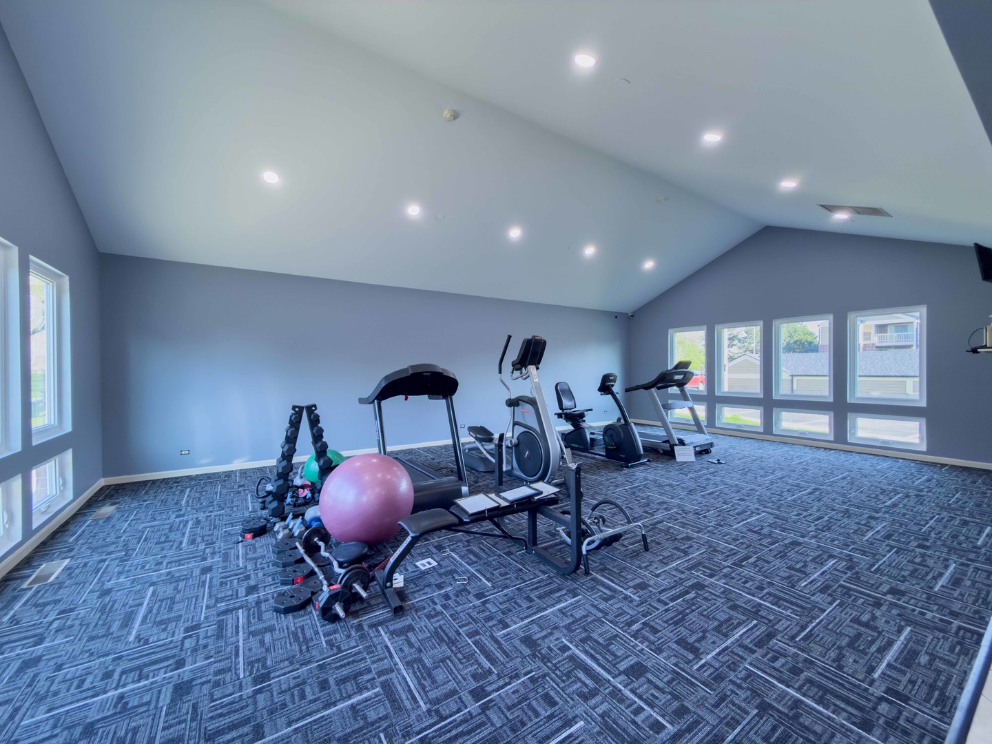 104 Glengarry Drive #6-105, Bloomingdale, IL 60108