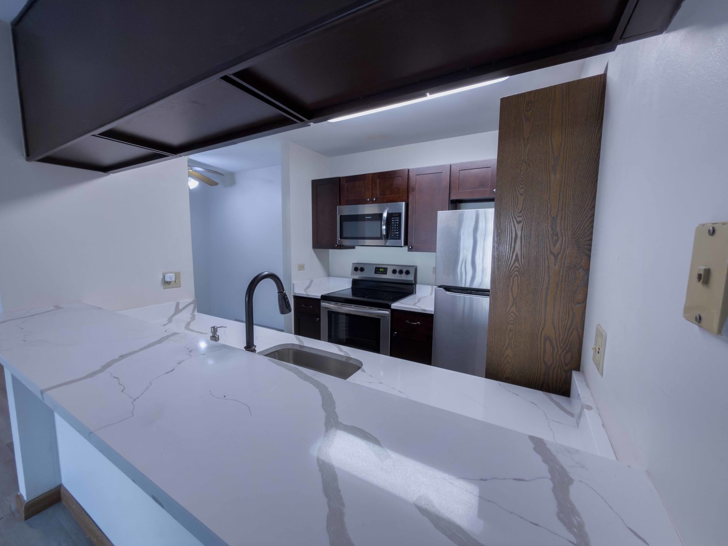 104 Glengarry Drive #6-105, Bloomingdale, IL 60108