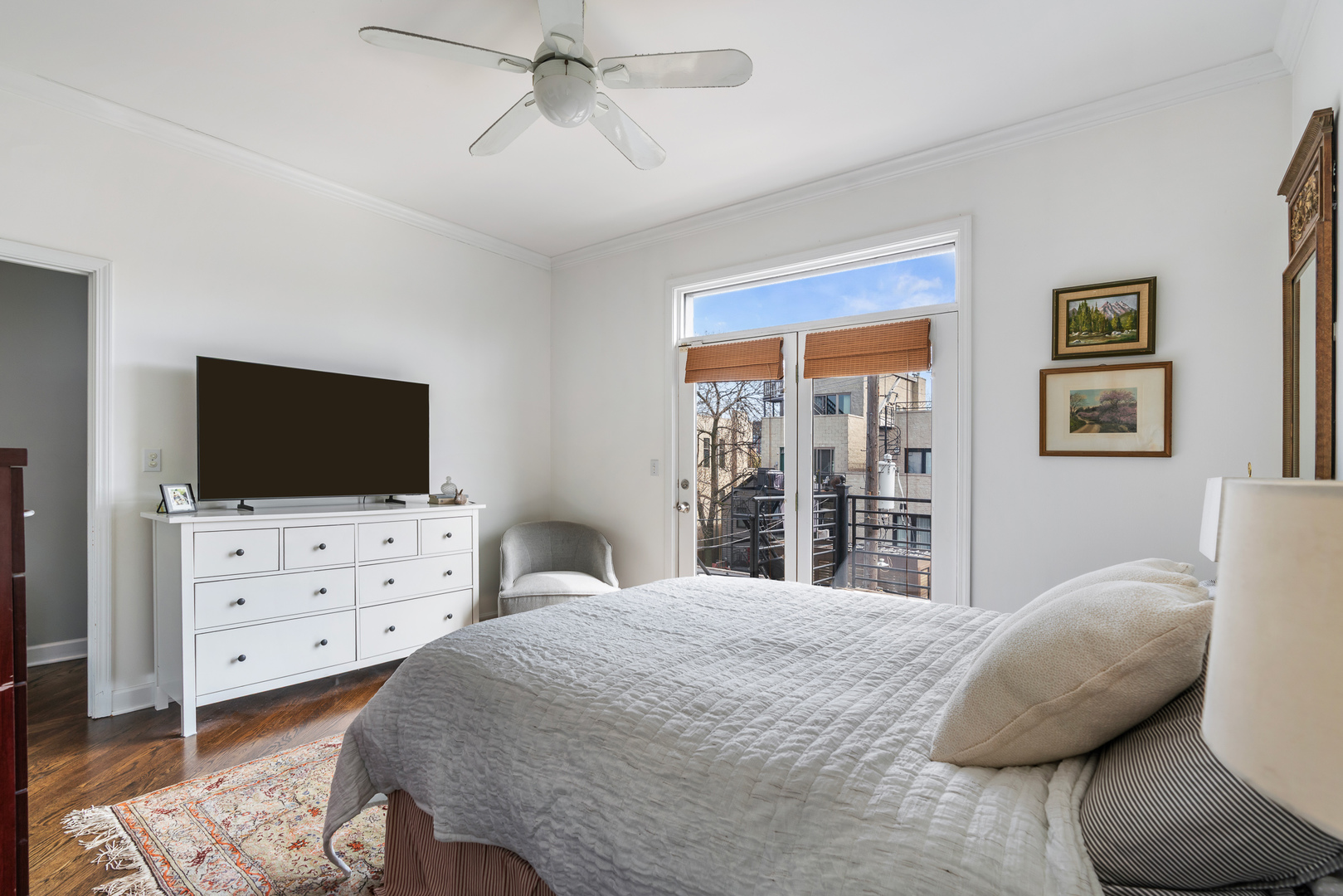 1043 N Winchester Avenue #3, Chicago, IL 60622