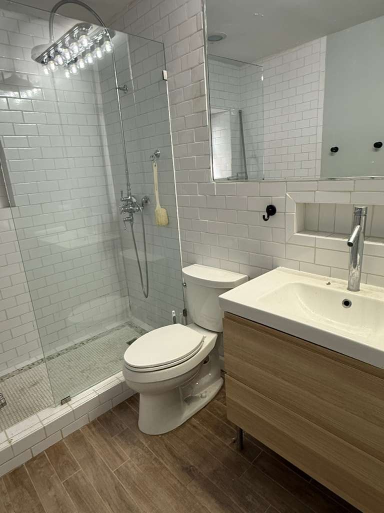 448 N Aberdeen Street #3, Chicago, IL 60642