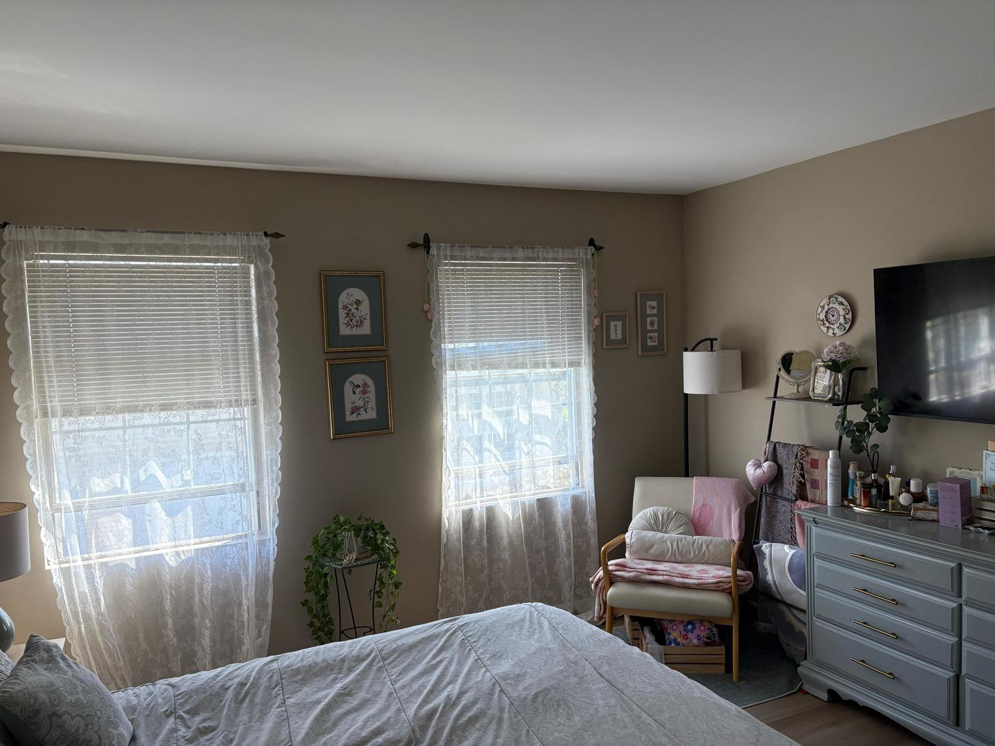 511 East Avenue #511, Streamwood, IL 60107