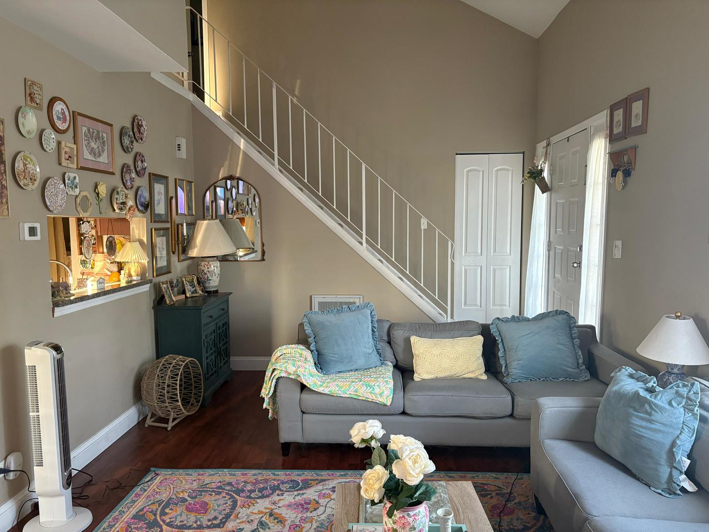 511 East Avenue #511, Streamwood, IL 60107