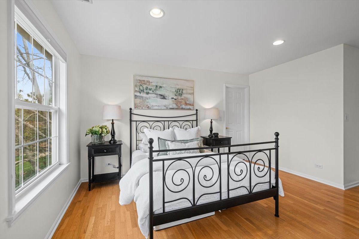 2301 Madiera Lane, Buffalo Grove, IL 60089