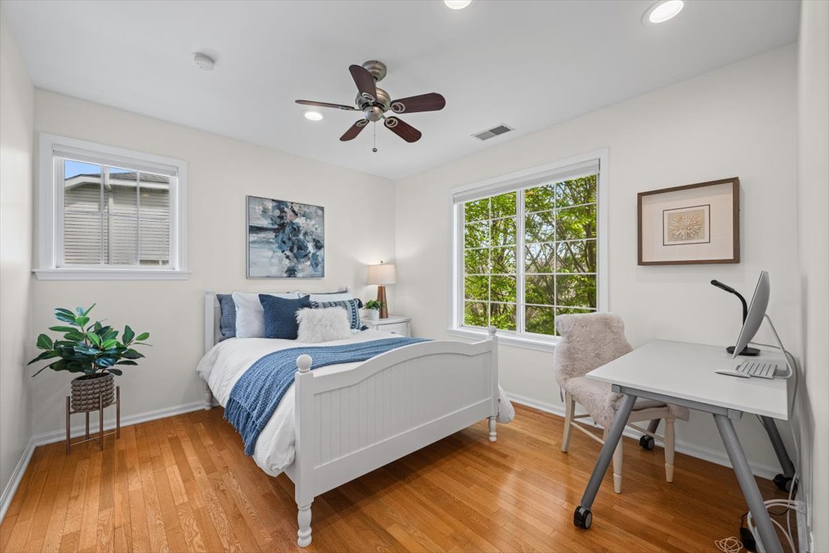 2301 Madiera Lane, Buffalo Grove, IL 60089