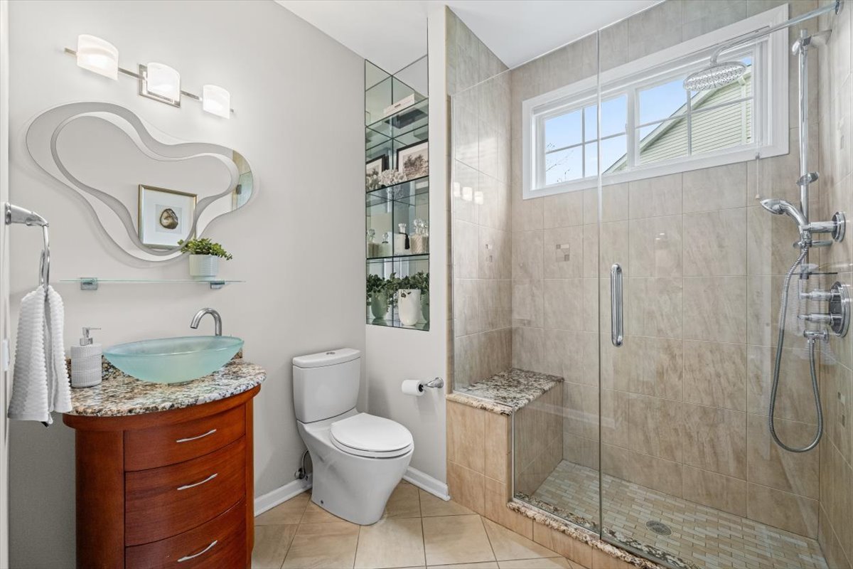 2301 Madiera Lane, Buffalo Grove, IL 60089